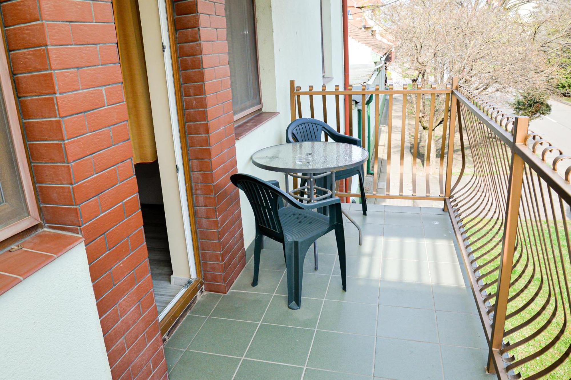 Major Panzio Es Etterem Bed & Breakfast Hajduszoboszlo Exterior photo