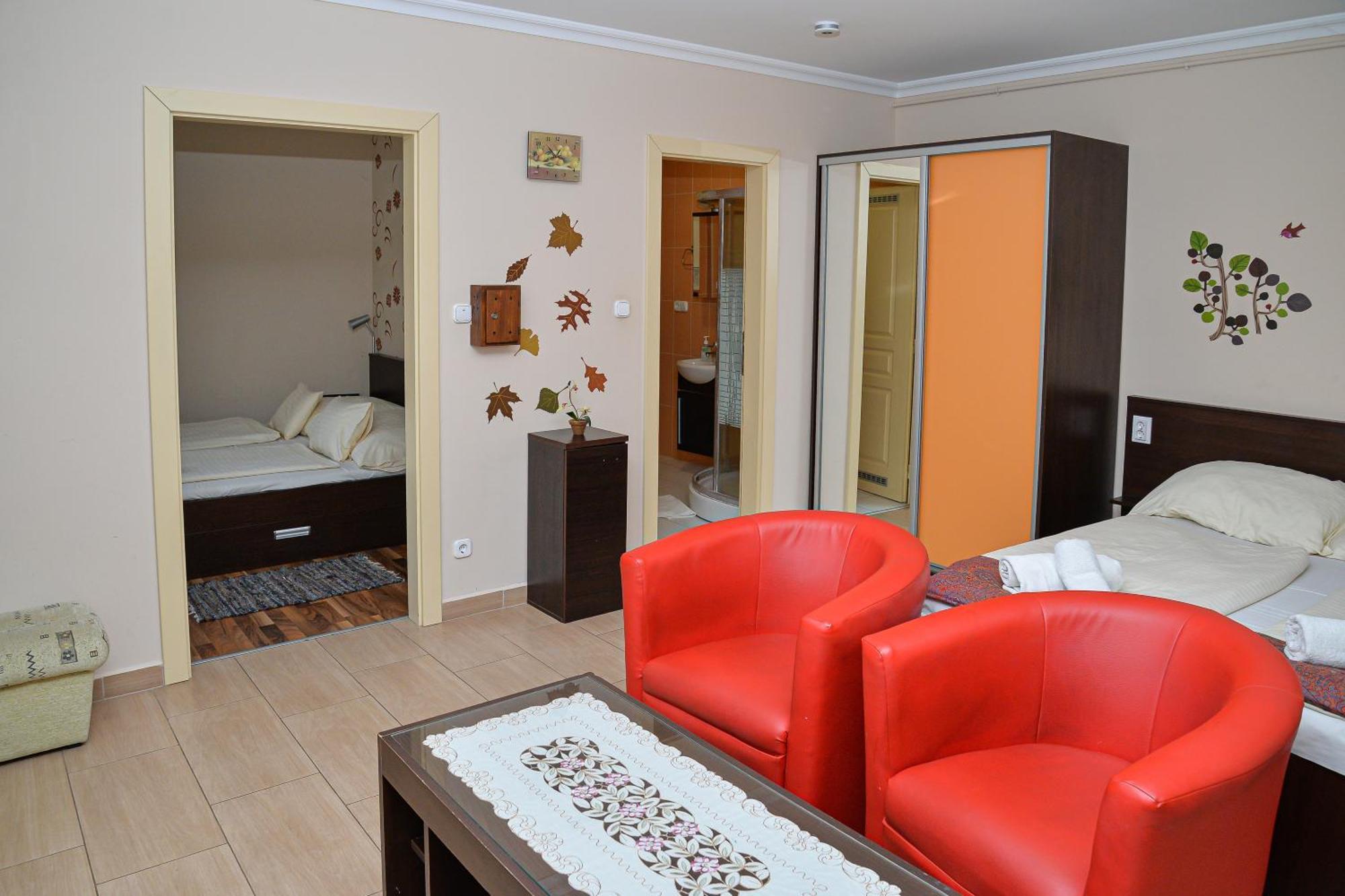 Major Panzio Es Etterem Bed & Breakfast Hajduszoboszlo Exterior photo